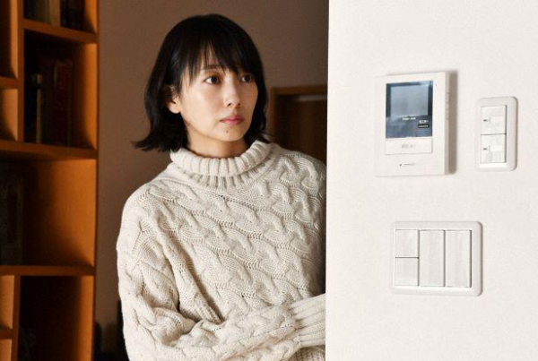 波瑠“望緒”も何かを感じた？林遣都“雨宮”の怪しさに視聴者ゾクゾク…「雨宮くん」トレンド入り＜愛しい嘘～優しい闇～＞(WEBザテレビジョン)