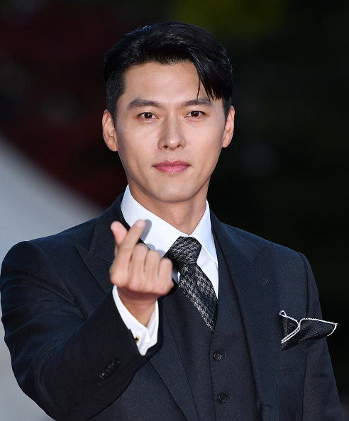 ヒョンビンロス！『愛の不時着』カップルの結婚記念、ヒョンビンの軌跡や歴代彼女を振り返り(Harper’s BAZAAR（ハーパーズ バザー）)