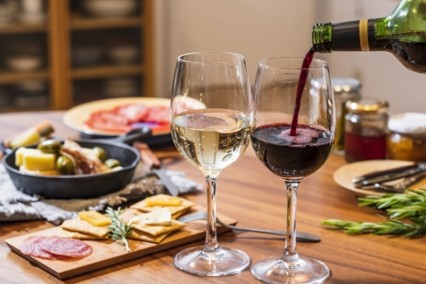 50代に急増！増えたお酒の量、このままでいい？(Web eclat)