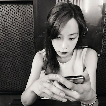 チョ・ミナ（JEWELRY）、さすが”宇宙女神”の美貌爆発…「愛される幸せ」(WoW!Korea)