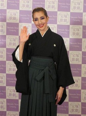 紅ゆずる、結婚の予定は「どこかに転がっていないかと…」（サンケイスポーツ）