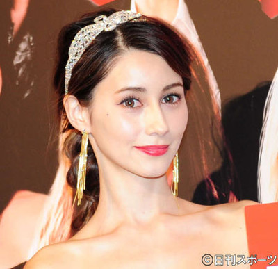 ダレノガレ明美、車内で美容パック「ダメなの？」（日刊スポーツ）