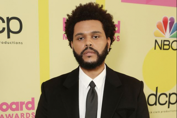 ザ・ウィークエンド主演＆製作のドラマ「The Idol」、ヒロインにリリー・ローズ・デップが抜擢される(ELLE DIGITAL)