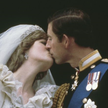 ダイアナ妃は拒食症、チャールズ皇太子はカミラ夫人とデート！残酷で孤独な結婚式(婦人画報)