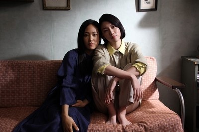 「Daughters」クランクアップ! 三吉彩花&阿部純子が構築した唯一無二の関係性とは(映画.com)