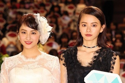 中島健人＆知念侑李の公開プロポーズに1000人の“花嫁”たちが絶叫！（映画.com）