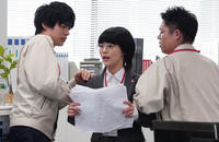 高畑充希とチェロを背負う久保田紗友の遭遇シーンが話題に…「同期のサクラ」4話（cinemacafe.net）