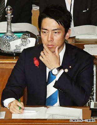 進次郎氏「犬以下」家庭内序列に募る不満　衝撃新婚生活・滝クリ怒る（東スポWeb）