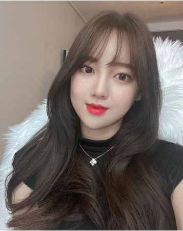 ネット放送で話題のインフルエンサーウェ・ジレ、ワクチン接種を明かす「未接種者として残るのは大変」(WoW!Korea)