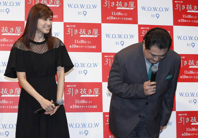 内田有紀 小手伸也の不倫疑惑報道「即謝罪」に苦笑い（日刊ゲンダイDIGITAL）