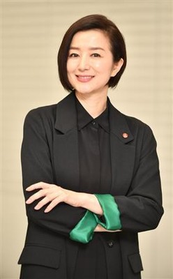 鈴木京香、長谷川博己との“恋の行方”は…　親友・滝クリのゴールインで心境に変化か（夕刊フジ）