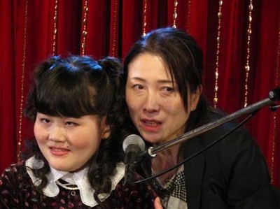 佐藤ひらりがワンマンライブ　全盲の女子高生シンガー・ソングライター（サンケイスポーツ）