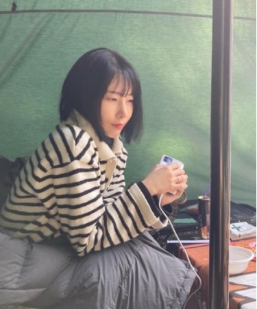 お笑い芸人 イ・セヨン、 シリアスな表情も絵になるビジュアル…手術後の日常公開(WoW!Korea)