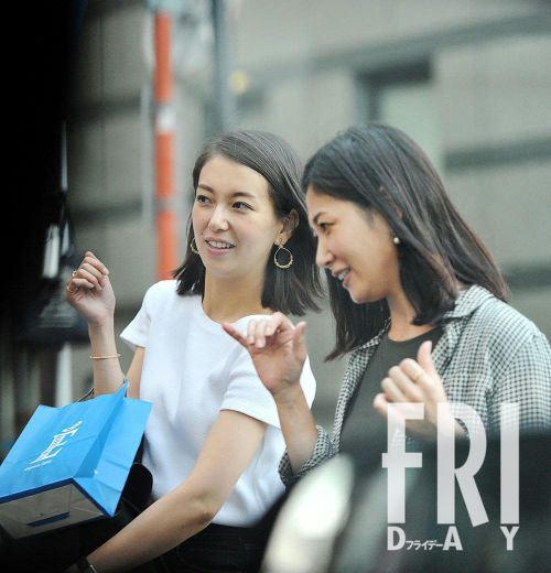 桑子＆和久田アナに続くNHKの新エース「ハープ美女」の実力(FRIDAY)