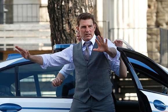 「うまくいかないと手が出るタイプの人」初代マネージャーが語る、18歳でデビューした頃のトム・クルーズ。(フィガロジャポン)