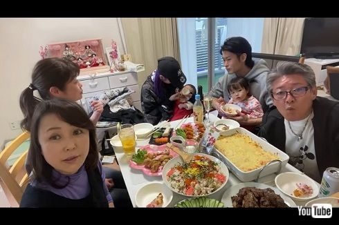 つちやかおり、孫娘の初節句祝いに元夫・布川敏和ら家族が集合　「離婚してもこんなに仲良くできるって凄い！」と反響(ねとらぼ)