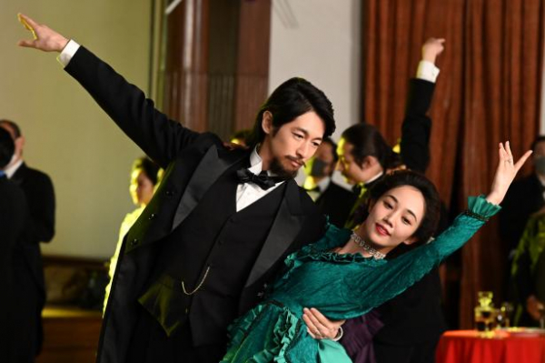 ディーン・フジオカが鹿鳴館シーンで華麗なダンス！　田中圭は「撮影前夜は眠れませんでした」＜SPドラマ『津田梅子』＞(WEBザテレビジョン)