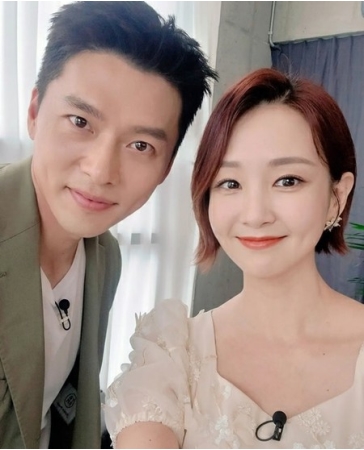 “まもなくソン・イェジンと挙式”俳優ヒョンビン、女性タレントが2ショット写真を公開(WoW!Korea)