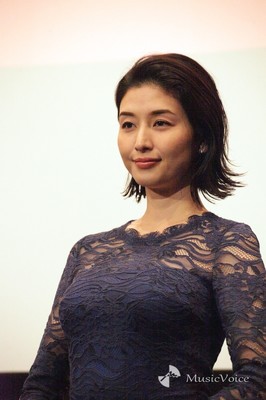橋本マナミ、結婚報告「13歳でデビューしてから…」（MusicVoice）