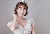 女性ソロ歌手NAVI、本日（11/30）1歳年上の一般男性と結婚、司会はキム・シニョン（WoW!Korea）