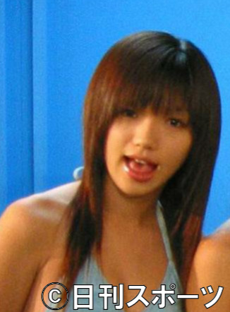 グラビアタレント松嶋初音がコロナ陽性、夫やついいちろうの感染受け検査(日刊スポーツ)