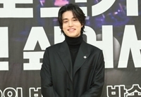 俳優イ・ドンウク、「PRODUCE X」得票数操作に言及 「アイドル練習生たちと連絡とっている、事件は残念」（WoW!Korea）