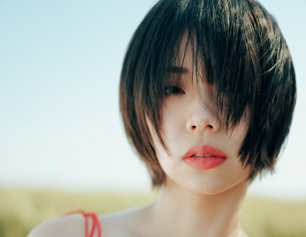 ロングヘアからショートカットに！　鈴木ふみ奈「似合っているか不安だったけど、ついにショートカットにしました！」(週プレNEWS)