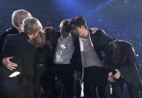 【2019 MAMA】防弾少年団（BTS）、「今年の歌手賞」受賞…SUGA「激しく懸命に生きた1年でした」（WoW!Korea）