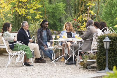 異文化・異宗教の家族問題を描いて大ヒットの仏映画「最高の花婿」続編3月27日公開（映画.com）