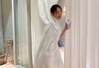 女優スヒョン、「結婚までカウントダウン、スタート」…満面の笑みで幸せを共有（WoW!Korea）