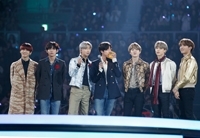 【イベントレポ】「防弾少年団」、「TWICE」、「SEVENTEEN」、「MAMAMOO」ら錚々たるアーティストが「2019 MAMA」で豪華競演（WoW!Korea）