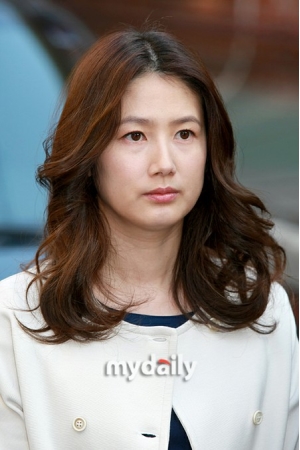 元女優のシム・ウナが芸能界復帰を否定…絶頂期に引退した「90年代の大スター」(WoW!Korea)