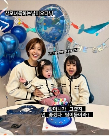 女優イ・ユンジ、母娘コーデで迎える誕生日…歯科医の夫が羨ましい(WoW!Korea)