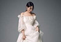 【公式】女優スヒョンが挙式…「一生一緒に」夫と誓い（WoW!Korea）