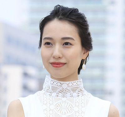 戸田恵梨香と松下洸平は“肩もむ仲” NHK「スカーレット」のラブラブ現実に？（日刊ゲンダイDIGITAL）