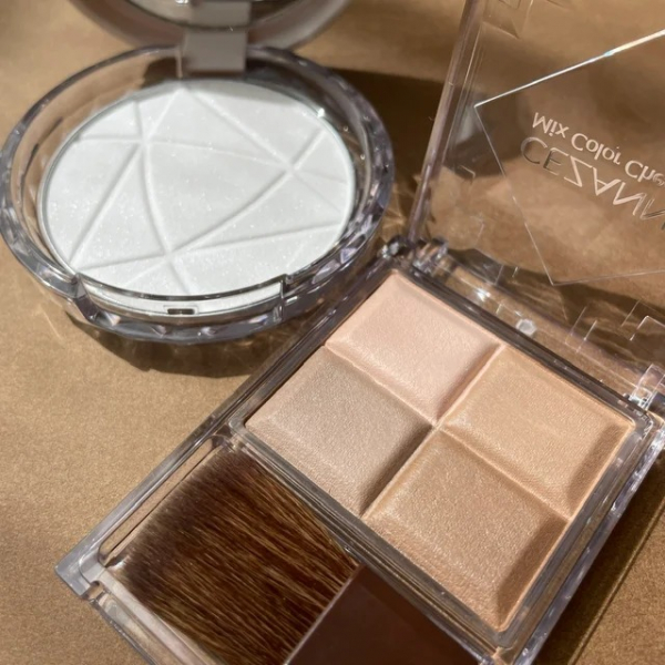 【セザンヌ新作】シェーディング・フェイスパウダーがマスクメイクに使える！(DailyMORE)