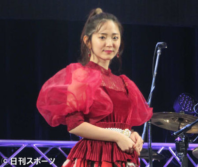 元℃ーｕｔｅ鈴木愛理ライブ、髭男提供曲など披露（日刊スポーツ）