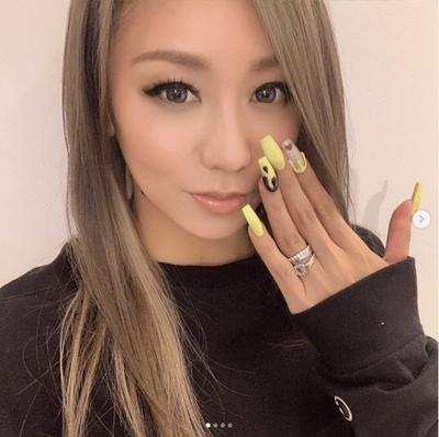 「泣けた」倖田來未、結婚記念日に夫からの指輪＆息子とお揃いネックレスSHOT公開し反響「素敵な旦那様」「憧れの夫婦」（E-TALENTBANK）