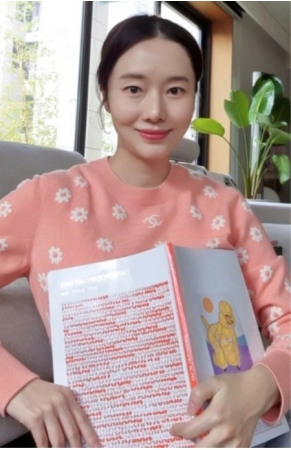 女優イ・ジョンヒョン、胎教中(?)の明るい近況公開(WoW!Korea)