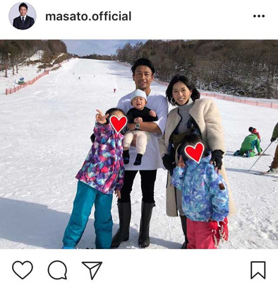 魔裟斗、矢沢心＆一男二女と家族ショット公開「家族仲良し」「心さん美しすぎる」など反響（スポーツ報知）