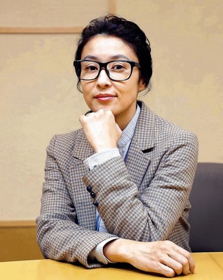 水野美紀、子育ての悪戦苦闘を記したエッセー「余力ゼロで生きてます。」を出版　世間の父親に「ママの疑似体験して」（スポーツ報知）