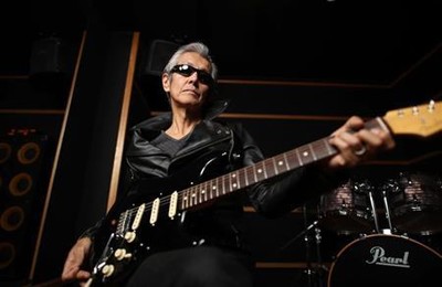 やっぱりＪｏｈｎｎｙはＲｏｃｋがお好き！　ゴルフクラブをもう一度ギターに持ち替えて　恩師の急逝きっかけに「横浜銀蝿４０ｔｈ」で再集結（夕刊フジ）