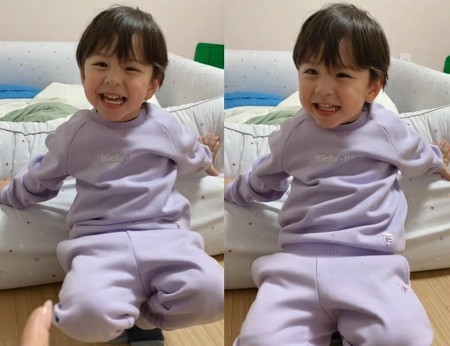 サッカー選手パク・ジュホの息子ジヌくん、驚きの成長にインターネットユーザーたちも錯覚「ゴヌくんじゃないの？」(WoW!Korea)