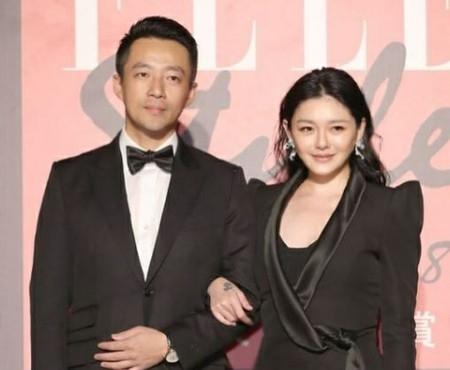 バービィー・スーの前夫、子どもたちに「ク・ジュンヨプを“パパ”と呼んでほしくない」(WoW!Korea)