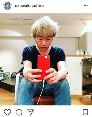 スピードワゴン・小沢一敬、金髪にイメチェン「カッコ良すぎ」「黒に戻そ？」など反響（スポーツ報知）