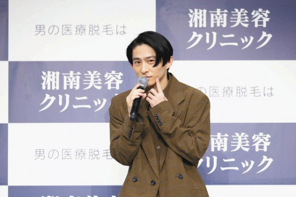 「奇跡の40代」肌ツルツル 三宅健が若々しさ保つため欠かさずやっている3つのこと(中日スポーツ)