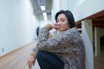 ゲイ役に挑戦した藤原季節、宮沢氷魚に感謝する理由は？（シネマトゥデイ）