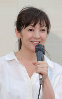 斉藤由貴「ａｕ」ＣＭ降板で動画も削除へ（スポーツ報知）