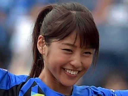 岡副麻希が結婚を発表 お相手はレーシングドライバーの蒲生尚弥「いつもの景色をユーモアにいろんな色に変えてくれるこの人と…」(中日スポーツ)