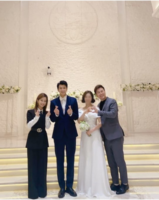 ピョン・ギス、キム・スンヒョンの結婚式の写真公開（朝鮮日報日本語版）